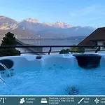 Cote Ouest Apartment *